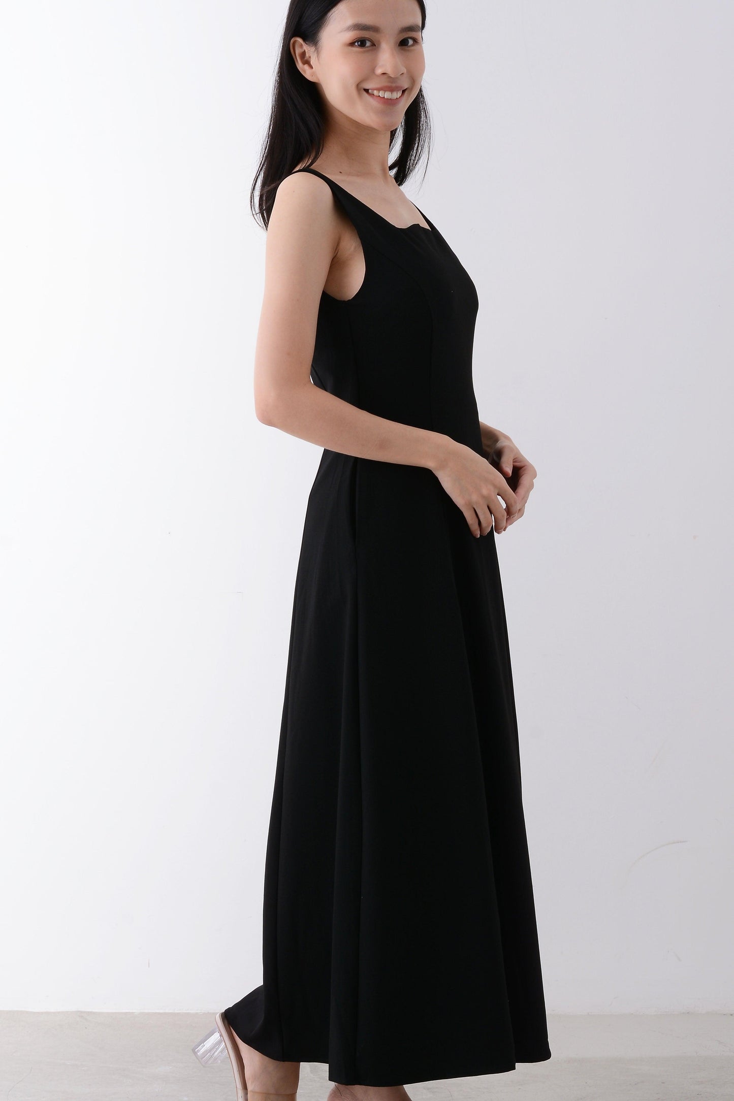 Inverted U-Neckline Maxi Dress - Yan's Singapore