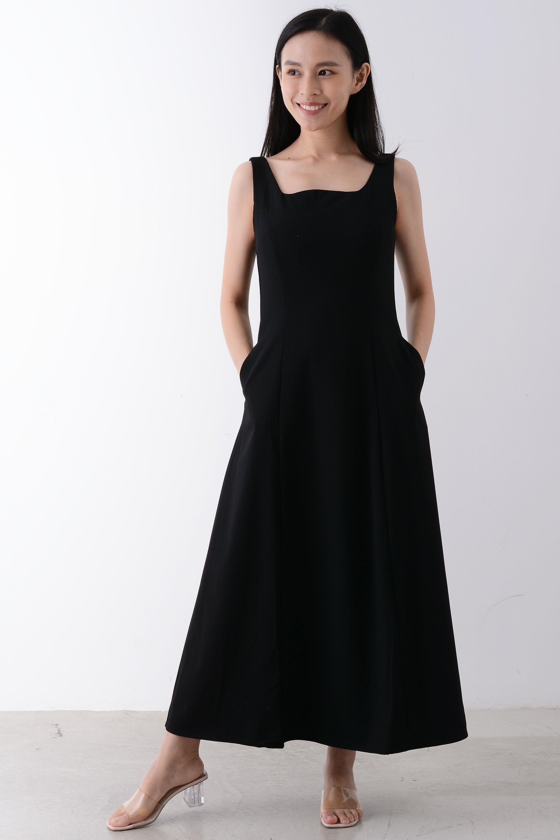 Inverted U-Neckline Maxi Dress - Yan's Singapore