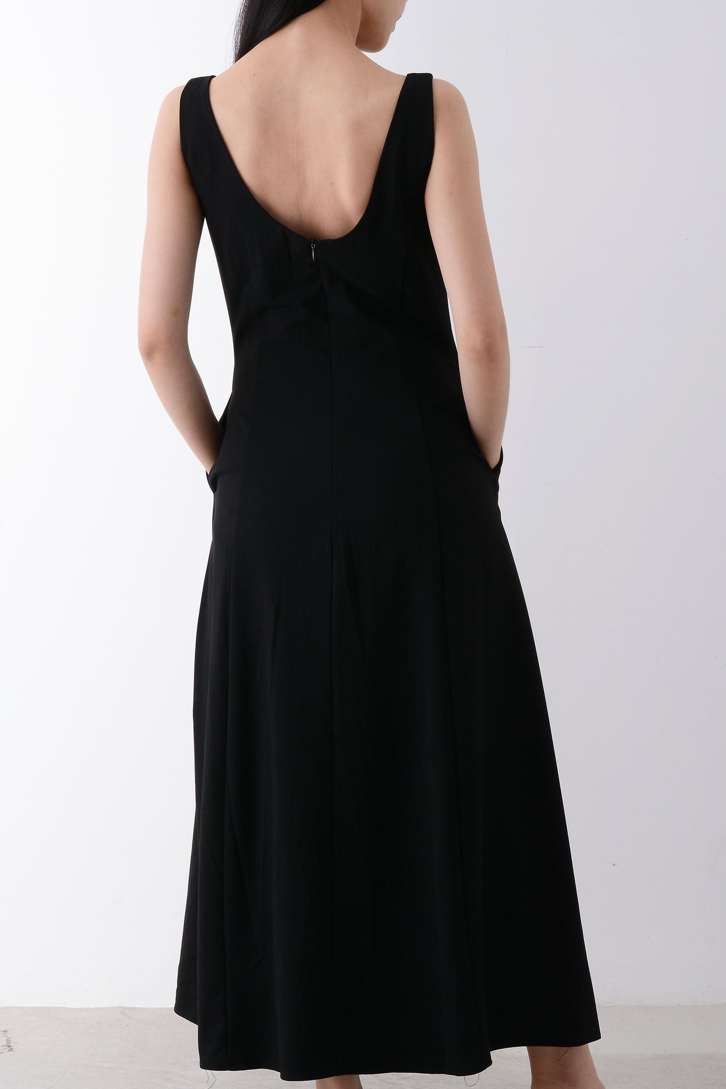 Inverted U-Neckline Maxi Dress - Yan's Singapore