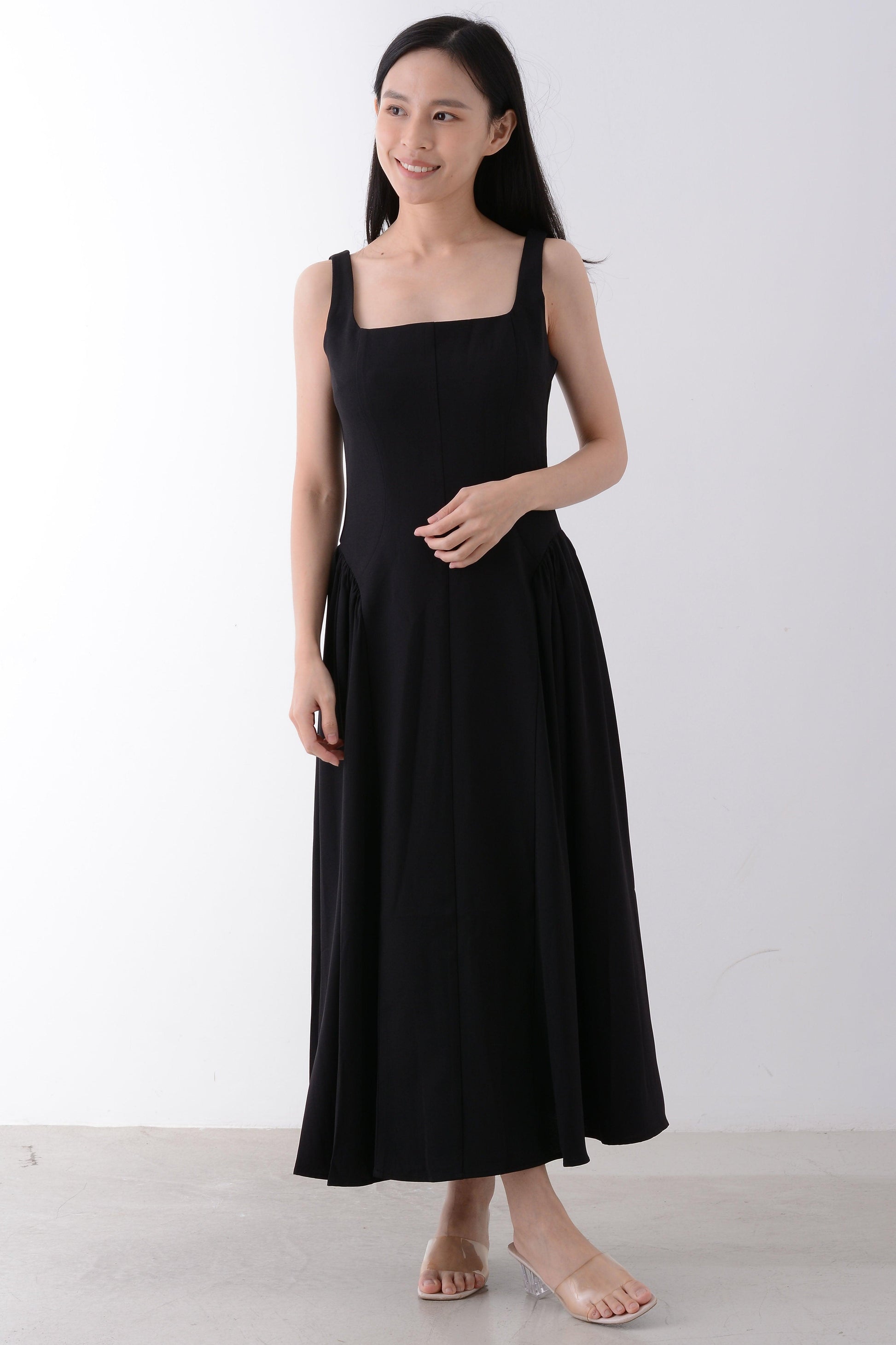 Square Neck Maxi Dress - Yan's Singapore